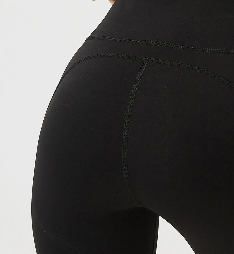 High Waisted Seamless Shorts With Pockets